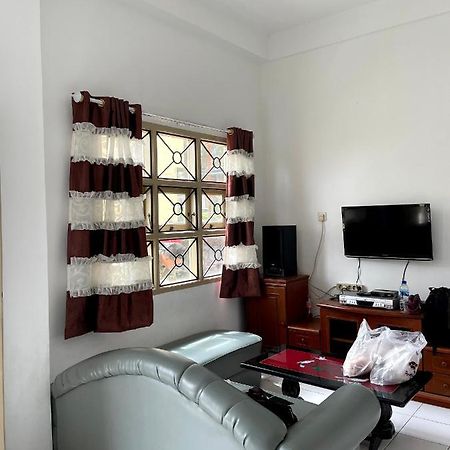 Villa Bukit Indah Berastagi Extérieur photo